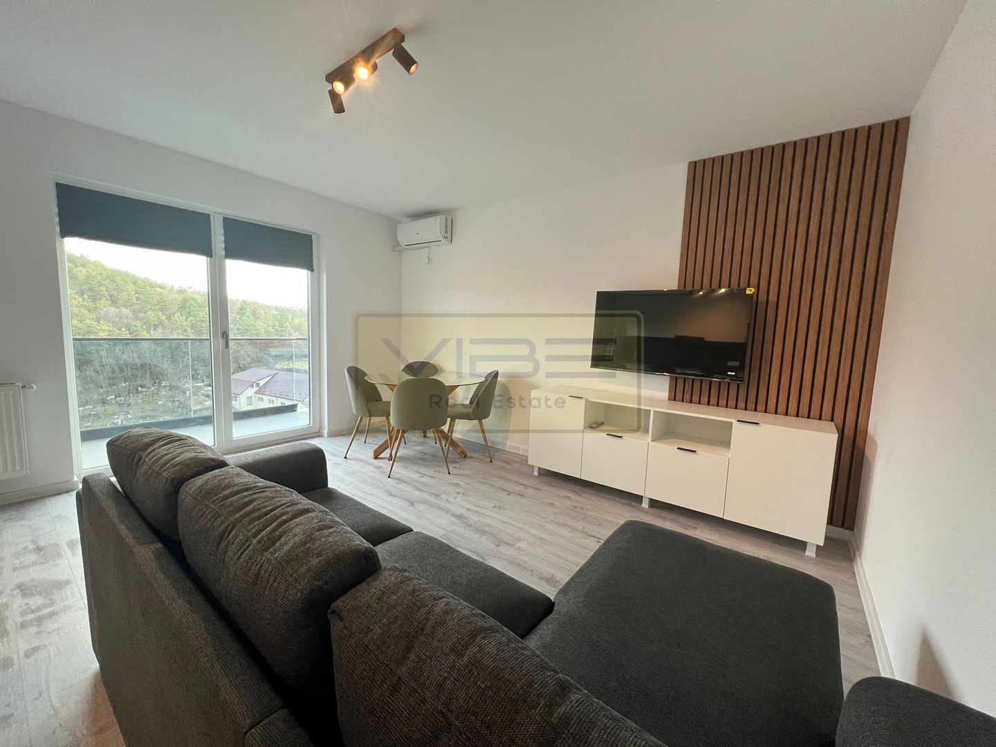 Apartament 2 camere NOU Poitiers Towers - Poză 2