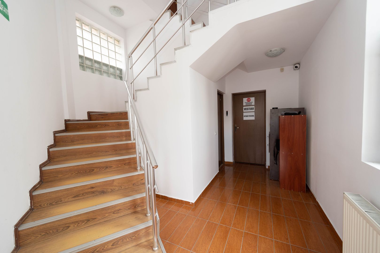 Spatiu de birouri stradal, 148mp de inchiriat în zona Soseaua Chitilei - Poză 3