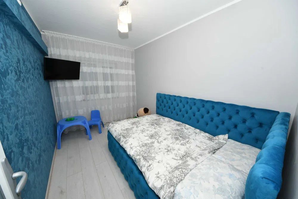 Apartament 3 camere dec,Micro 17,et 1 - Poză 3