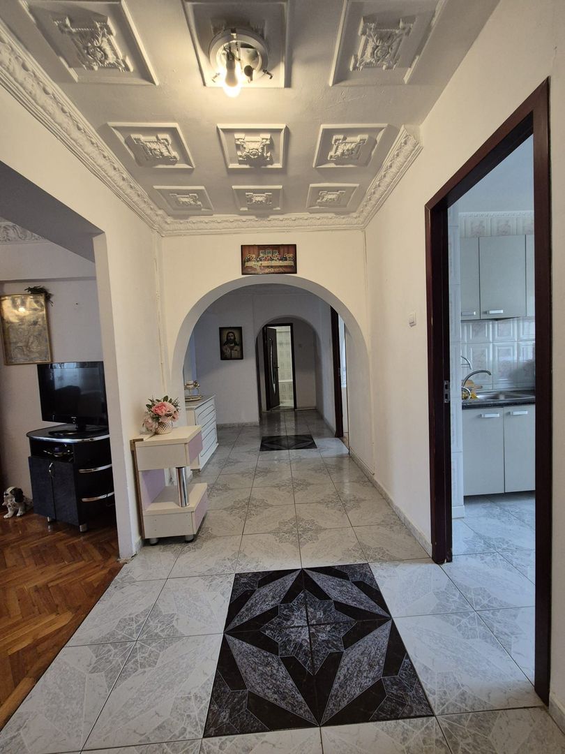 Apartament 4 camere 106mp CF1 Bd Chisinau - Poză 8