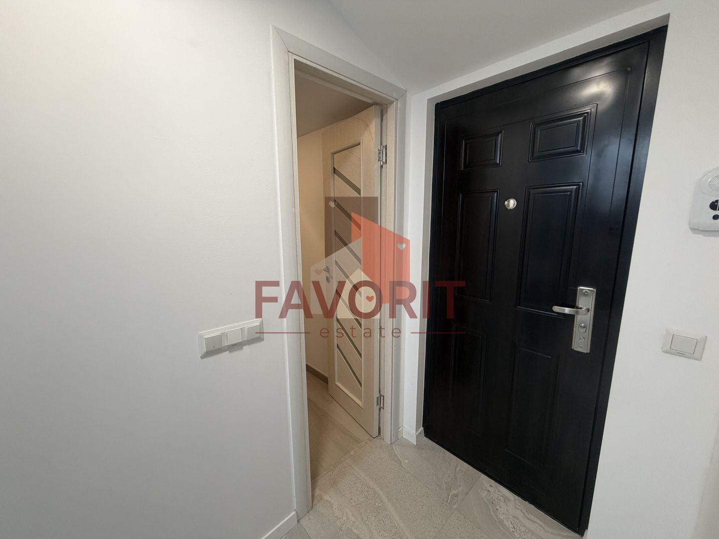 Mobilat si utilat. Disponibil imediat.  Bucatarie inchisa - Poză 10