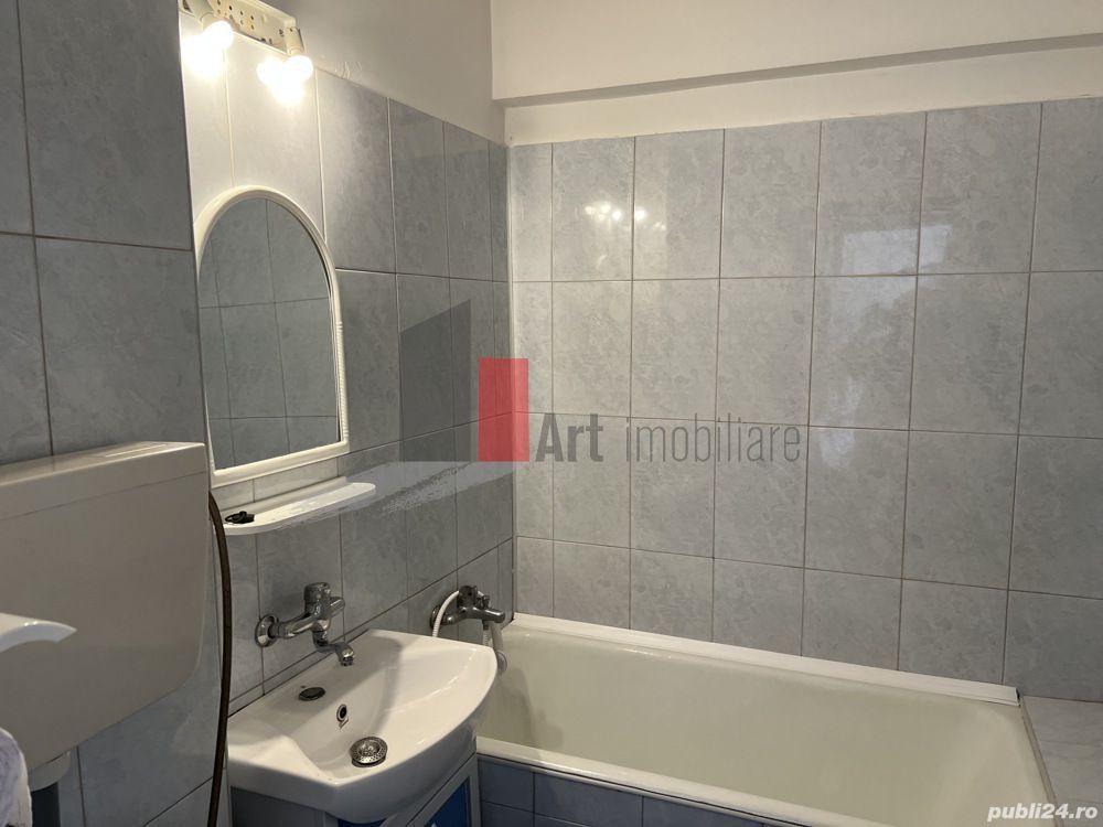 Apartament ultracentral 3 camere - Poză 6