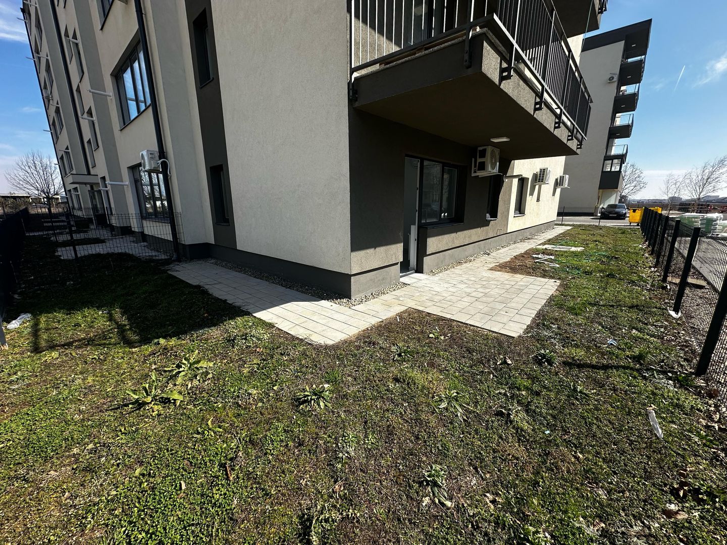 AP. 3 CAMERE - GRADINA PROPRIE 100MP, LOC PARCARE INCLUS, COMISION 0% - Poză 1