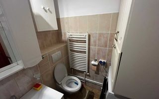 Închiriez apartament 2 camere. - Poză 6
