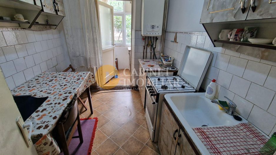 2 Camere Decomandat - Etaj 1 - Zona Dacia/Columnei - Poză 6