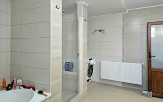 Casă plus Spațiu comercial  741 mp, Teren 906 mp Brasov - zona Blumana - Poză 31
