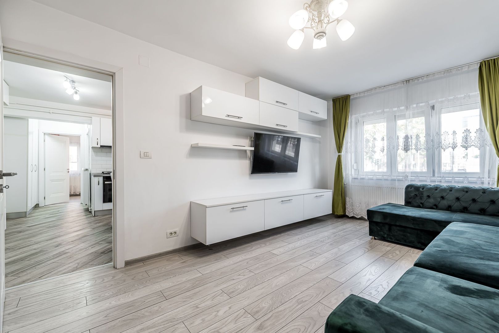 Apartament la cheie cu 2 camere decomandat central Comision 0 - Poză 6