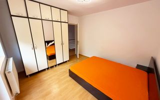 Casa, 4 camere, modern, parcare, curte, balcon, zona Semicentrala - Poză 5