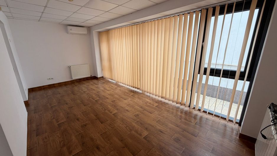 Clădire Multifuncțională 800 mp | Renovată 2024 | Ideală pentru Clinică, Birouri - Poză 15