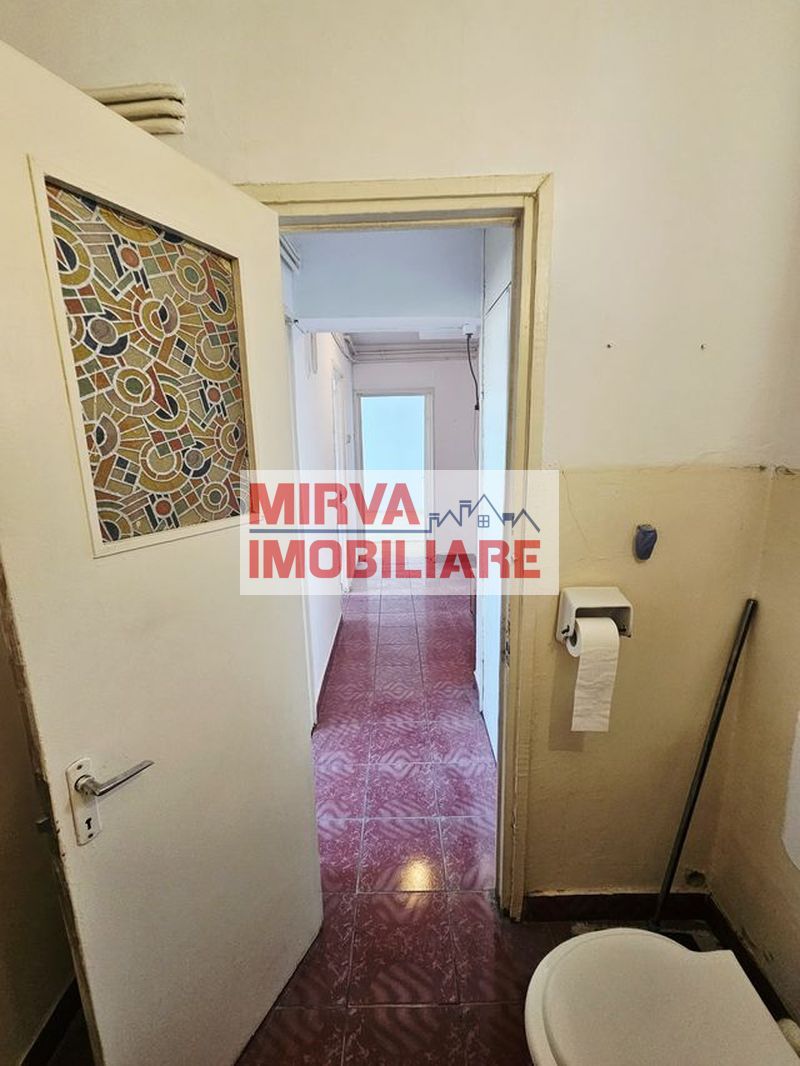 Vanzare apartament 2 camere, decomandat, zona Republicii - Poză 11
