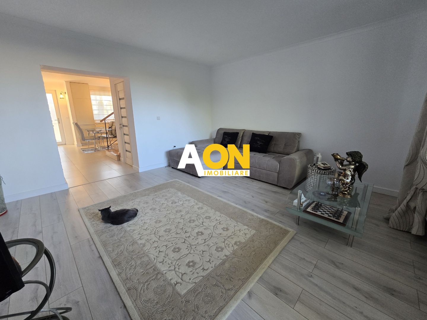 Casa 3 Camere Zona Centru, Complet Renovata si Mobilata - Poză 18