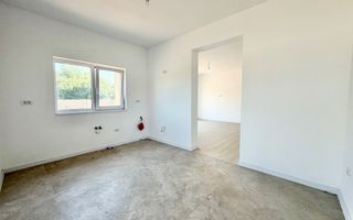 Duplex cu 5 camere si 2 bai, 470 mp teren si 115 mp utili in Ghiroda. - Poză 4