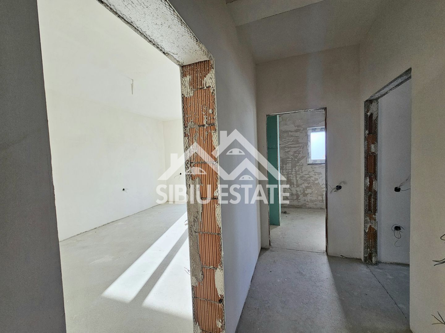 Apartament decomandat etaj 1 - Poză 11