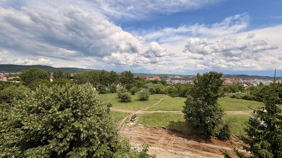 Apartament 2 camere decomandat cu balcon și pivniță în Vasile Aaron - Poză 16