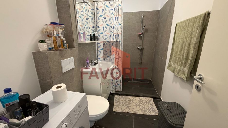 Mobilat si utilat. Zona Decathlon. Loc de parcare - Poză 9