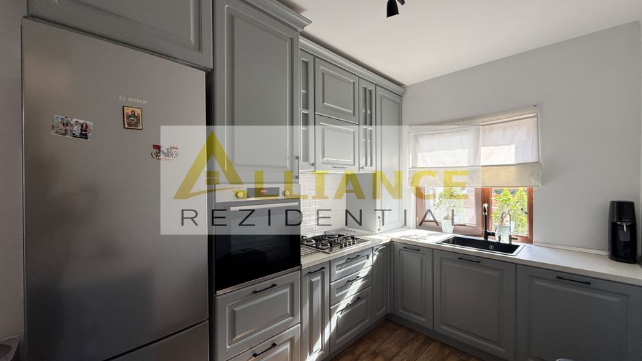 Casă P\+E\+M, complet mobilată, 4 camere, 3 dormitoare, matrimonial - Poză 13