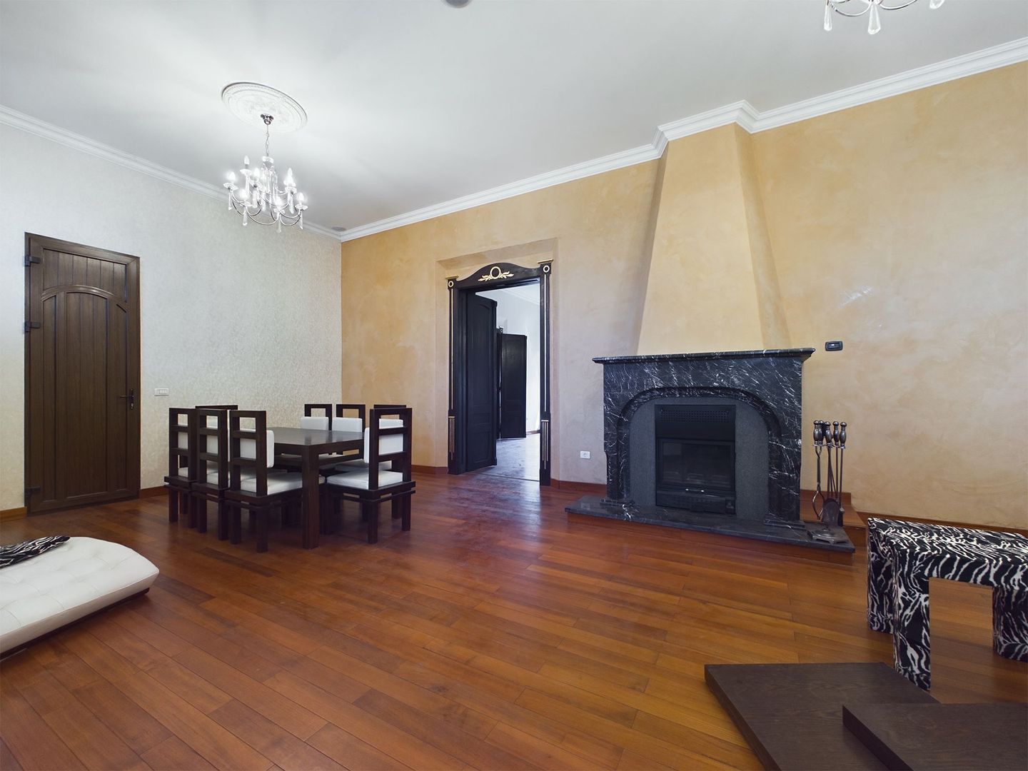 Apartament deosebit cu 4 camere, strada Cloșca - Poză 12