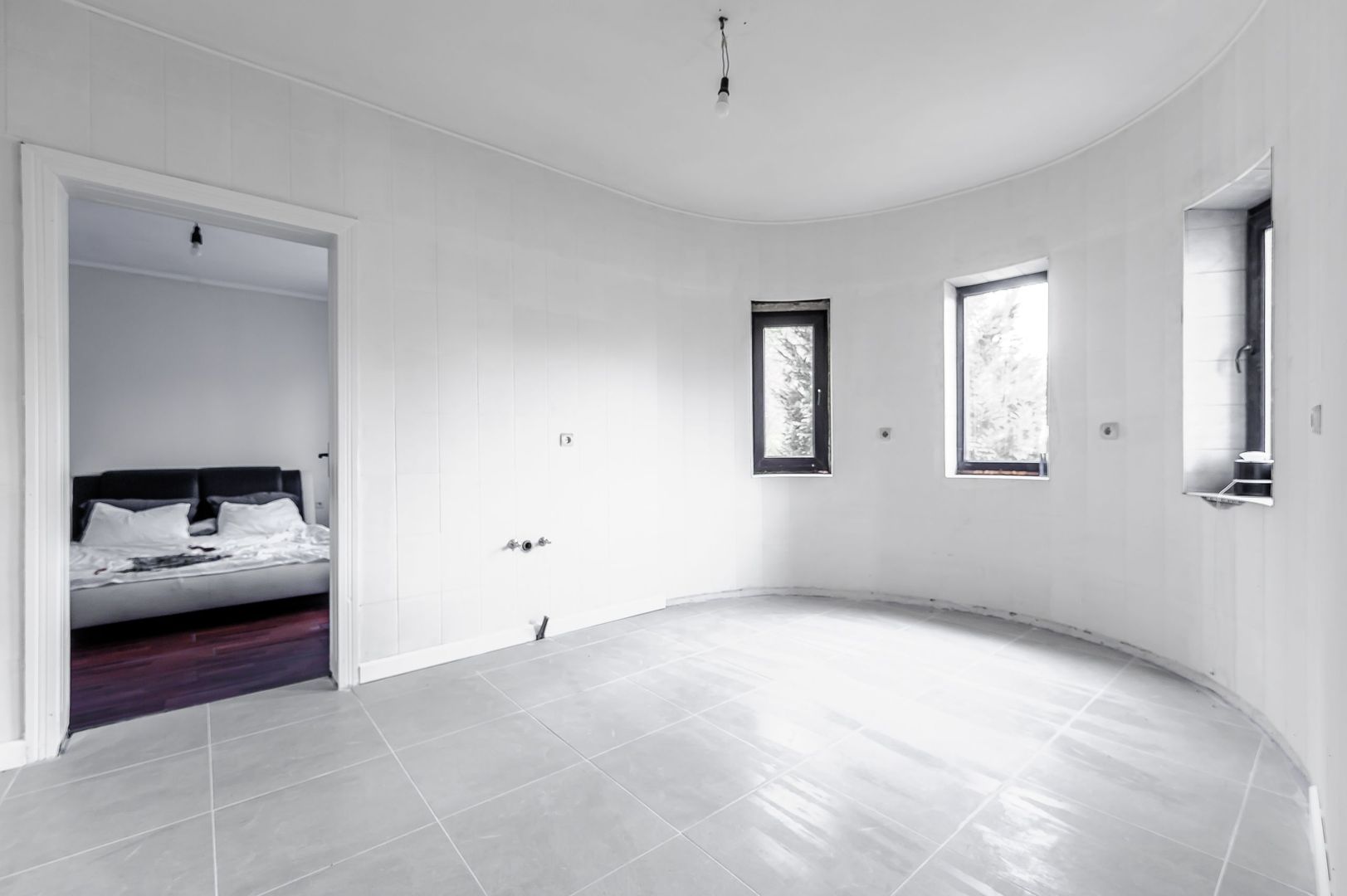 Casă în localitatea Miniș - Comision 0% la cumparare - Poză 7