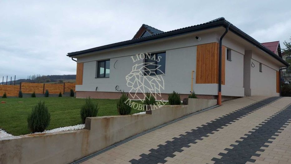 Casa moderna un singur nivel 4 camere 120 mp-teren 500 mp-Corusu Cluj - Poză 1