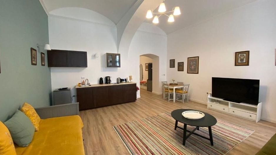 Apartament 2 camere clădire istorică - Poză 10
