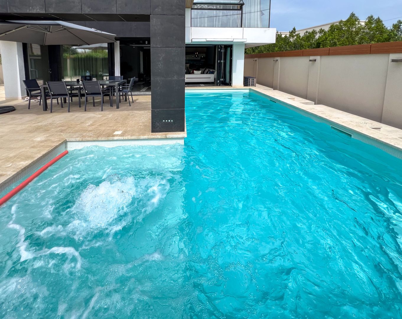 Ready to move  |  Vila premium cu piscina și jacuzzi încălzite - Poză 47