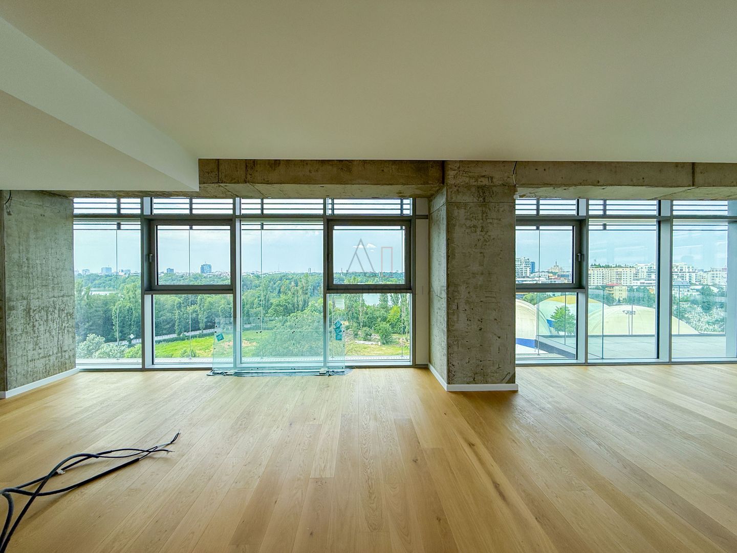 Up Site Apartament 310 MP | 5 Camere 2 Parcari Incluse - Poză 3