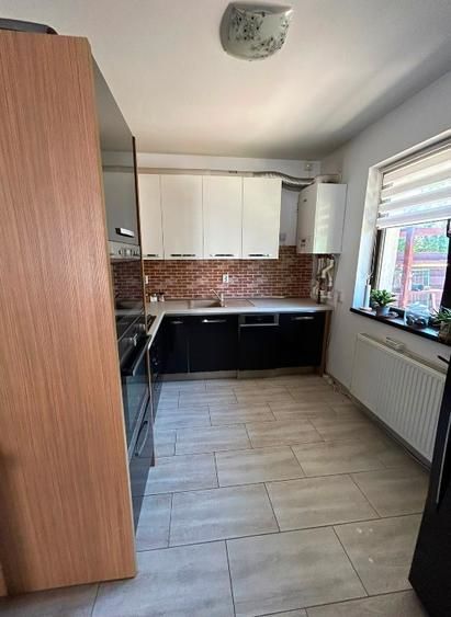 Casa de vanzare, semimobilat, pod, loc parcare curte - Chiajna - Poză 4