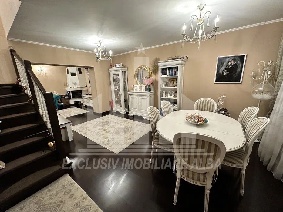 Casa individuala de vanzare, Lipoveni - Poză 2