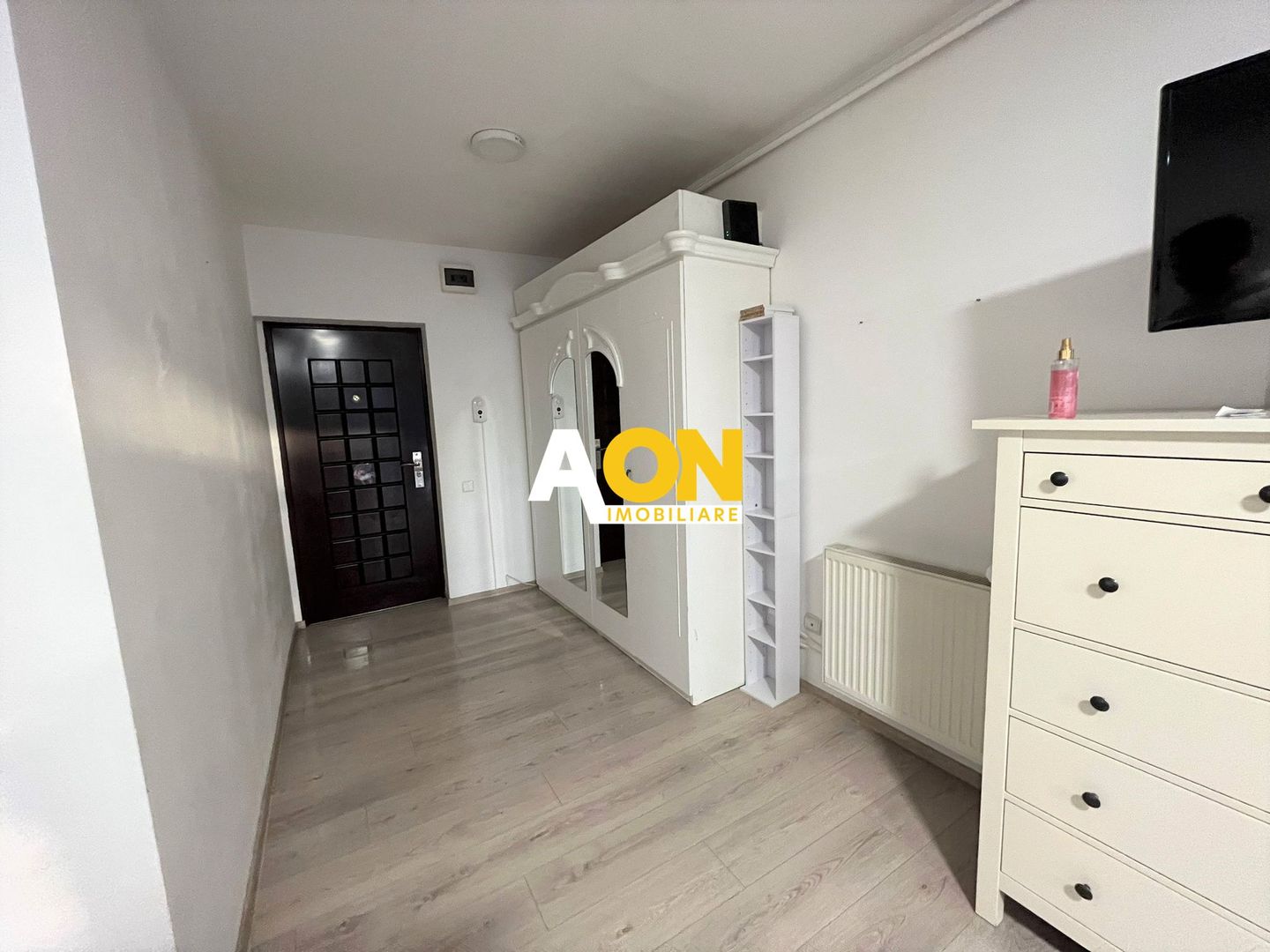 Apartament cu 3 camere, zona Kaufland - Poză 10