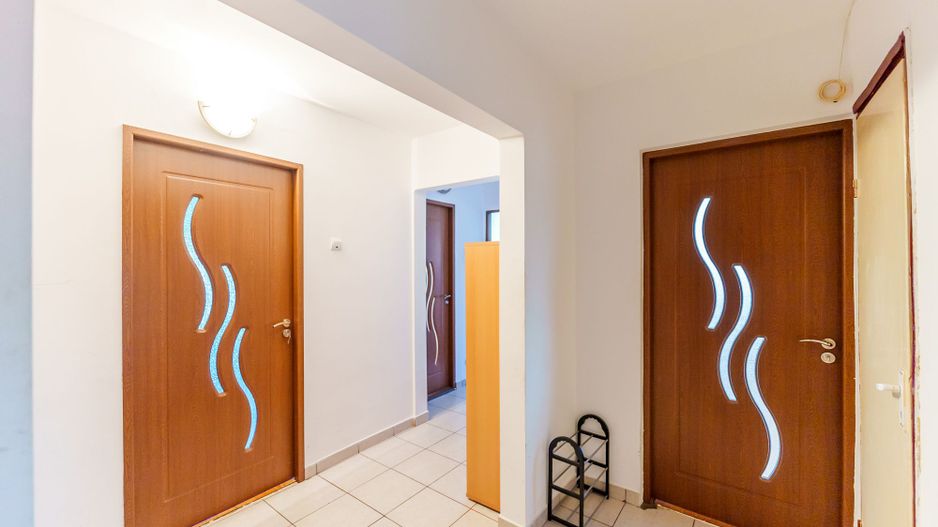 Apartament cu 3 camere de închiriat Vlaicu - Poză 12