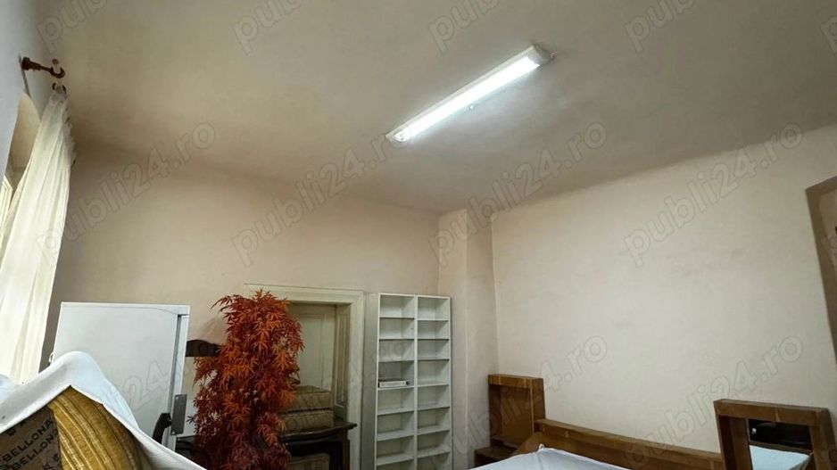 De vanzare apartament in Piata Sfatului - Poză 3