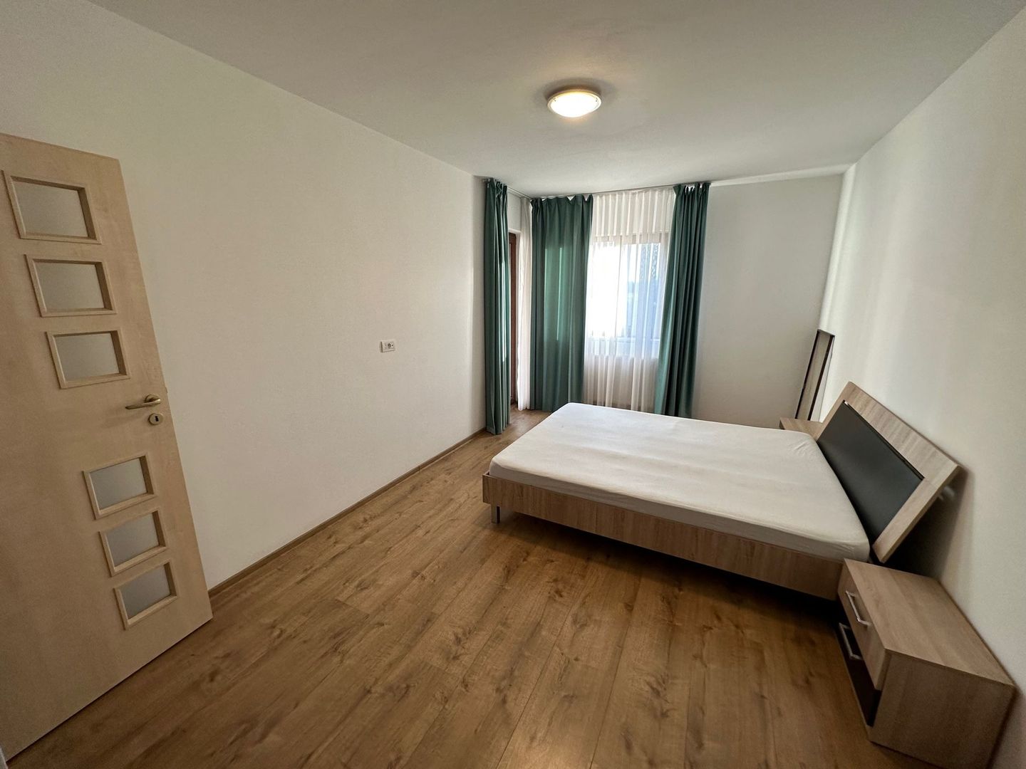 Casă / Vilă cu 4 camere de vanzare  în zona Aradului - Poză 8