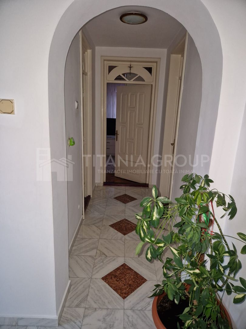 Casă spațioasă, cu teren generos – Alexandria, jud. Teleorman - Poză 9