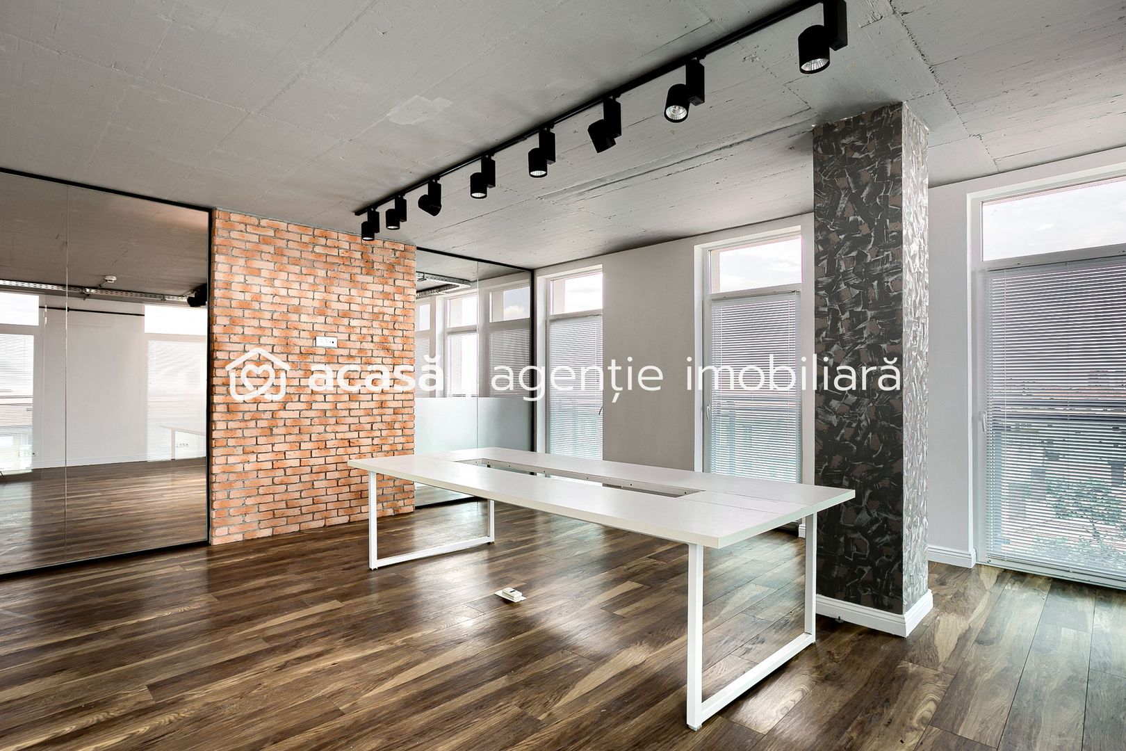 De vânzare spațiu de birouri ultracentral Arad Plazza - Poză 6