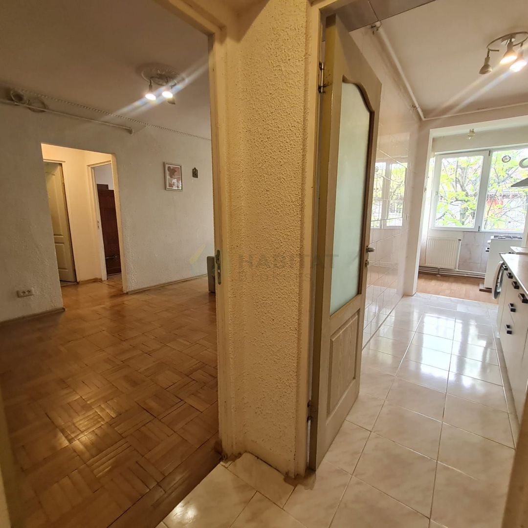 Apartament spațios de vânzare – 2 camere (extins la 3) – Cartier Pajura, Bucu - Poză 4