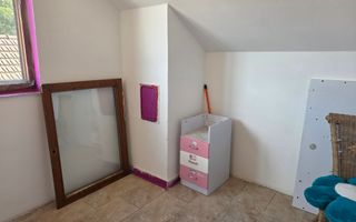 Garsoniera in casa, comuna Cristian,mobilata si utilata. - Poză 9
