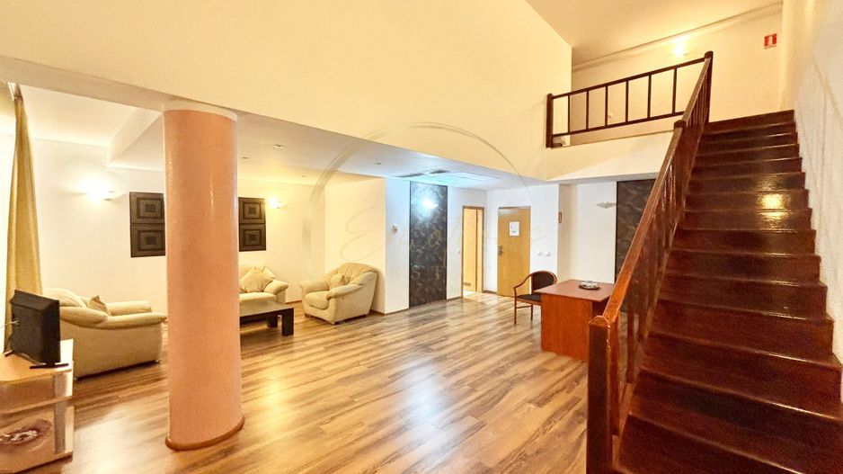 Apartament 3 camere - complexul studenṭesc | Penthouse - Poză 1