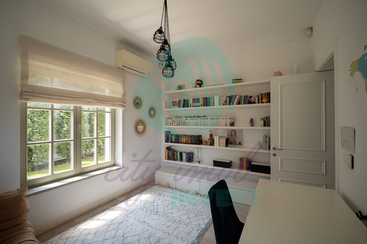 Unic și Elegant: Refugiul Provençal din Capitală - Poză 22