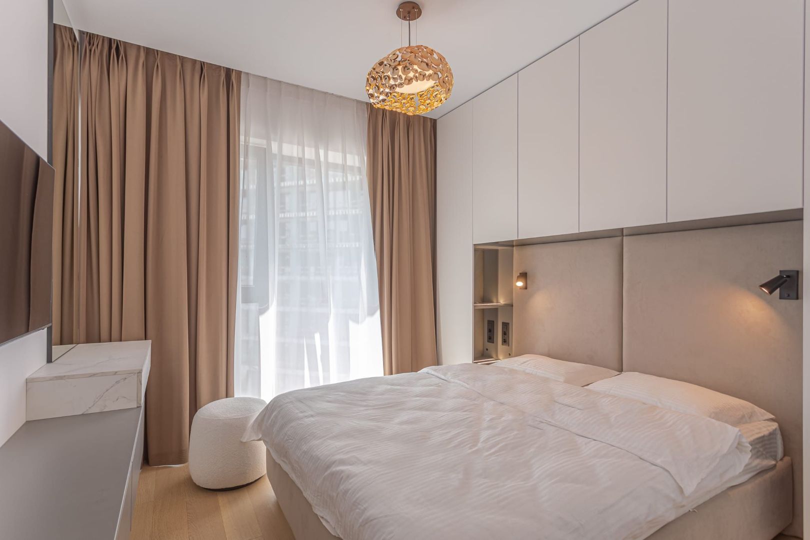 Apartament cu 2 camere complet mobilat si utilat - One Lake Club - Poză 4