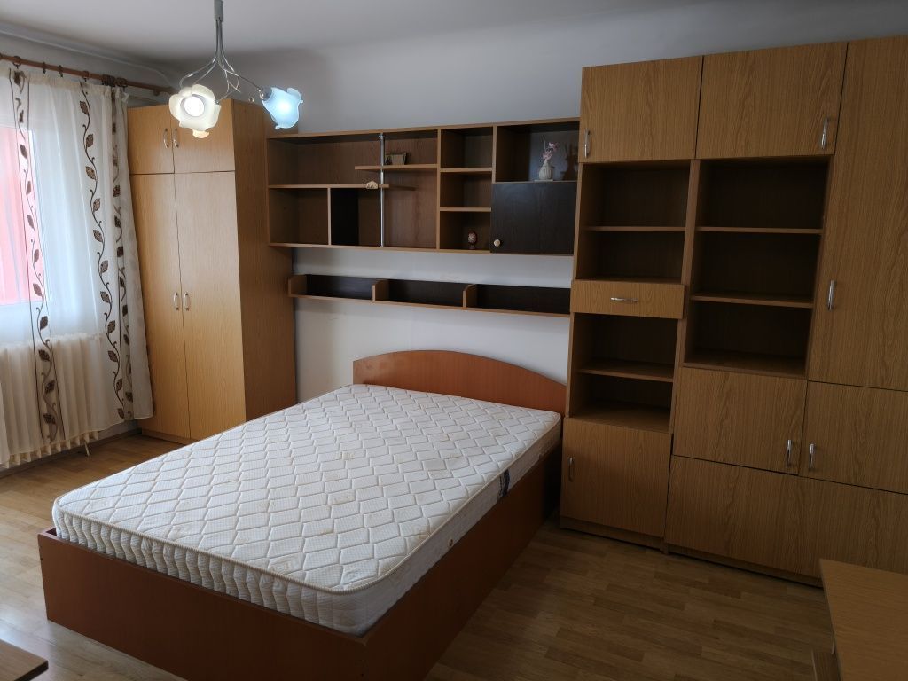 Garsoniera- Cartier Sarari, zona Henri Coanda - Poză 1