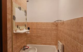 Garsoniera mobilata cu loc de parcare - Poză 4