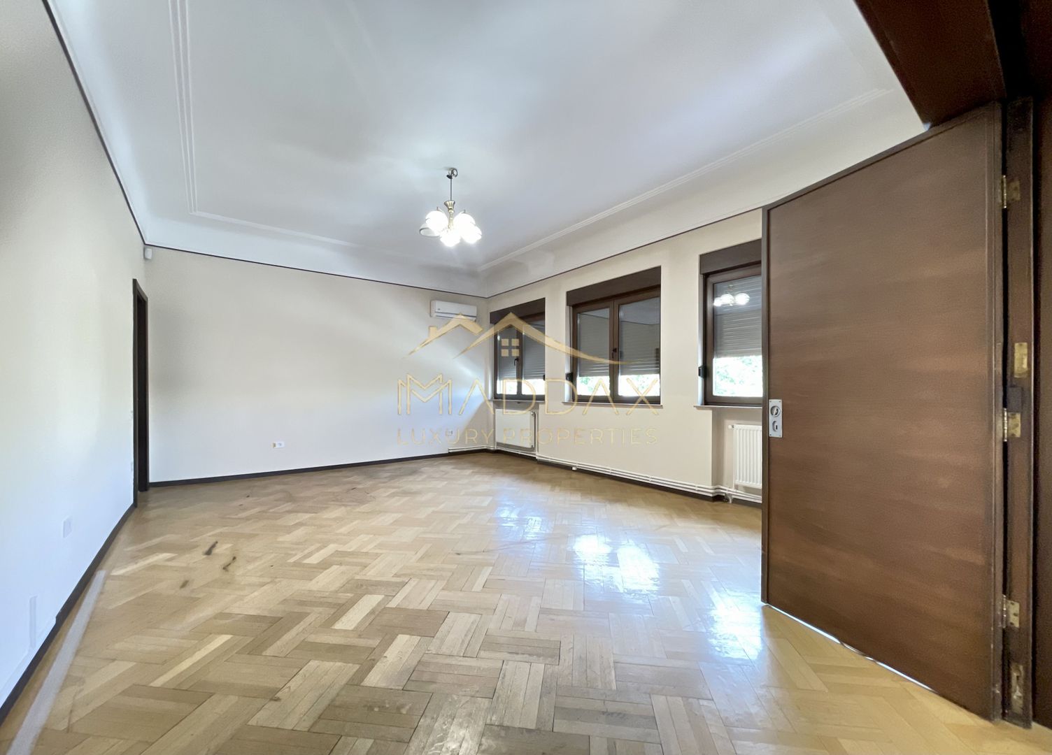 Resedinta interbelica premium **5 camere**252 MP***//Lascar Catargiu - Poză 12