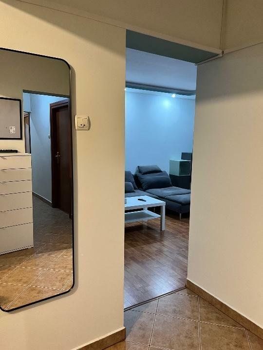 3 cam decomandat modern metrou Eroii Revolutiei S316 - Poză 7