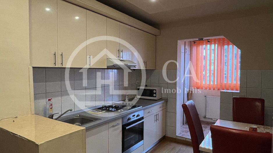 Apartament cu 3 camere de inchiriat in Rogerius Oradea - Poză 4