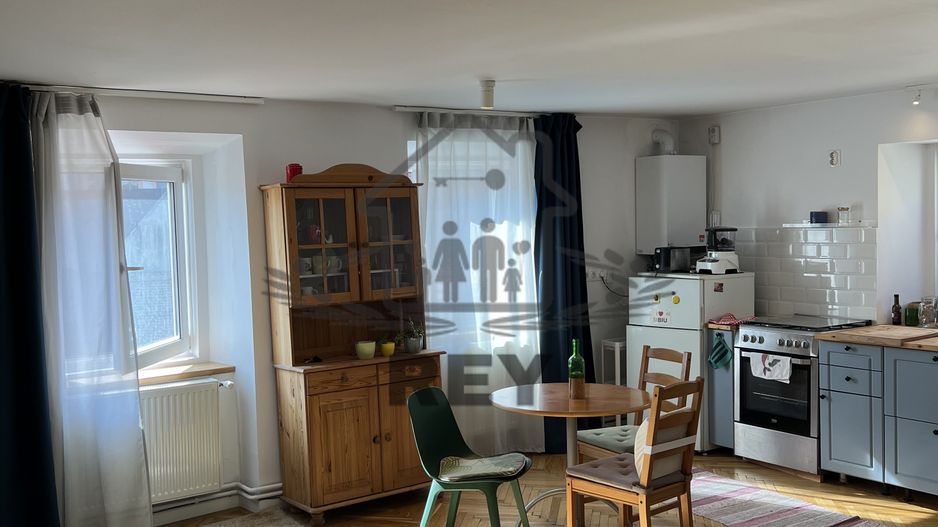 Apartament central – luminos și primitor | 2 dormitoare + living cu bucătărie - Poză 4