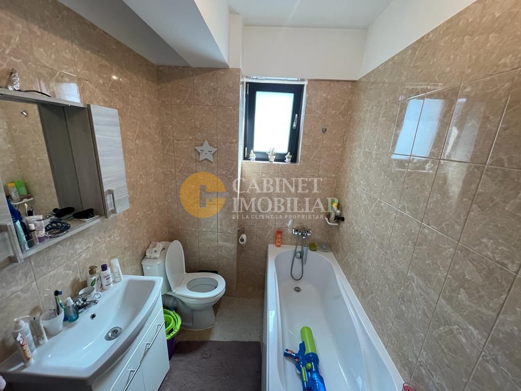 Etaj 2 Apartament 2 Camere Decomandat Cug - Poză 4