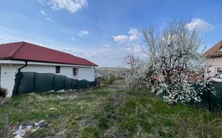 TEREN INTRAVILAN 1080MP STR.RASPANTIILOR / COLINELOR - Poză 1