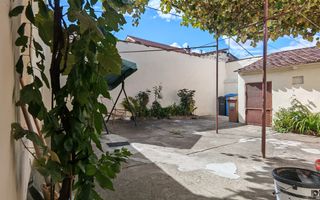 Casă individuală cu 3 camere, curte , în Sibiu, zona Lupeni - Poză 7