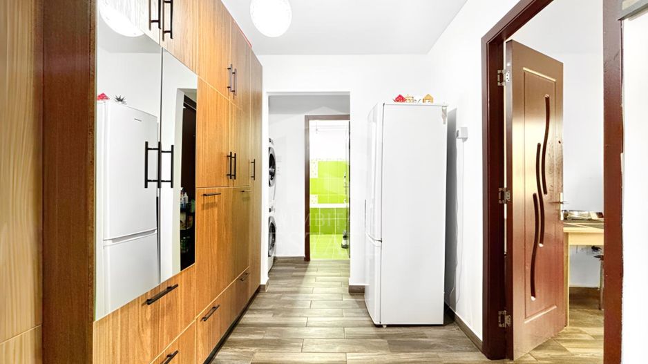 De vanzare | Decomandat 2 camere | Et 3 | Finisaje moderne | Soarelui - Poză 11
