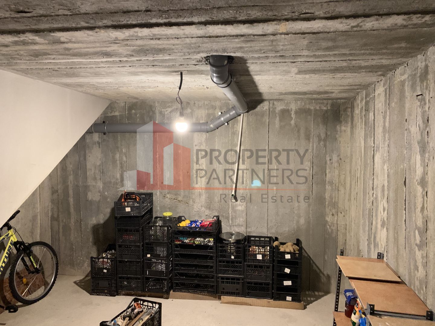 Vila superba in satul Cretu, comuna Ciocanesti, judetul Dambovita - Poză 11
